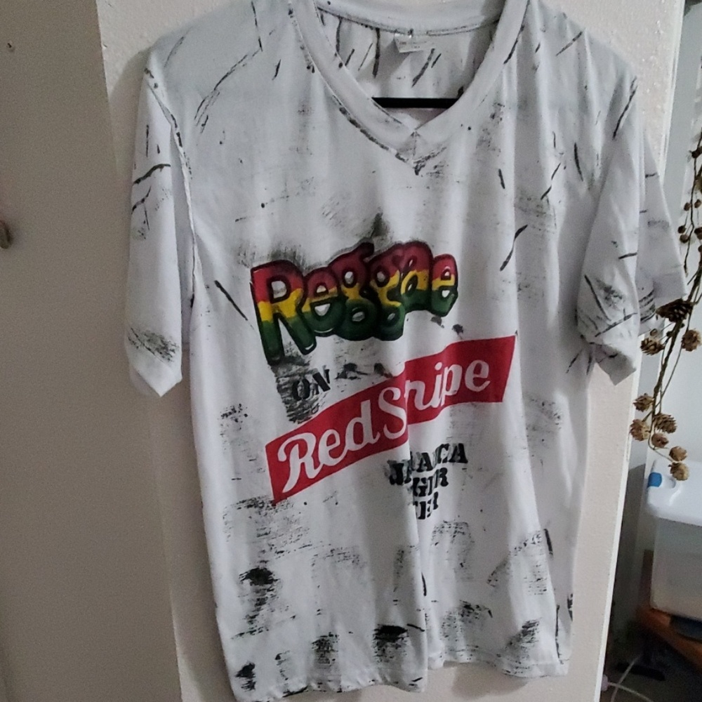 Reggea Graphic Tee
